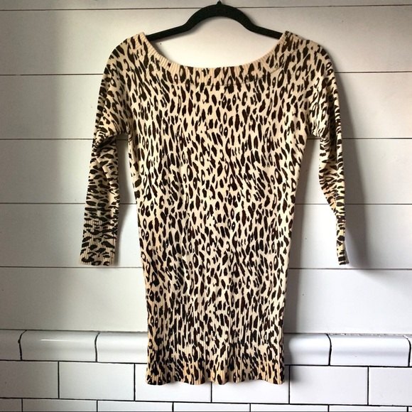 XXI sweater yellow cheetah print 3/4 sleeve sweater size small - Picture 3 of 4